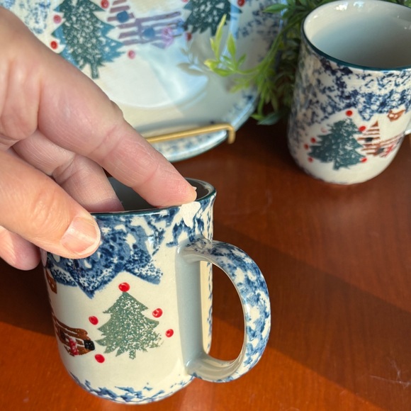 Tienshan Folkcraft “Cabin in the Snow” Stoneware (Set of 6) - Picture 11 of 11